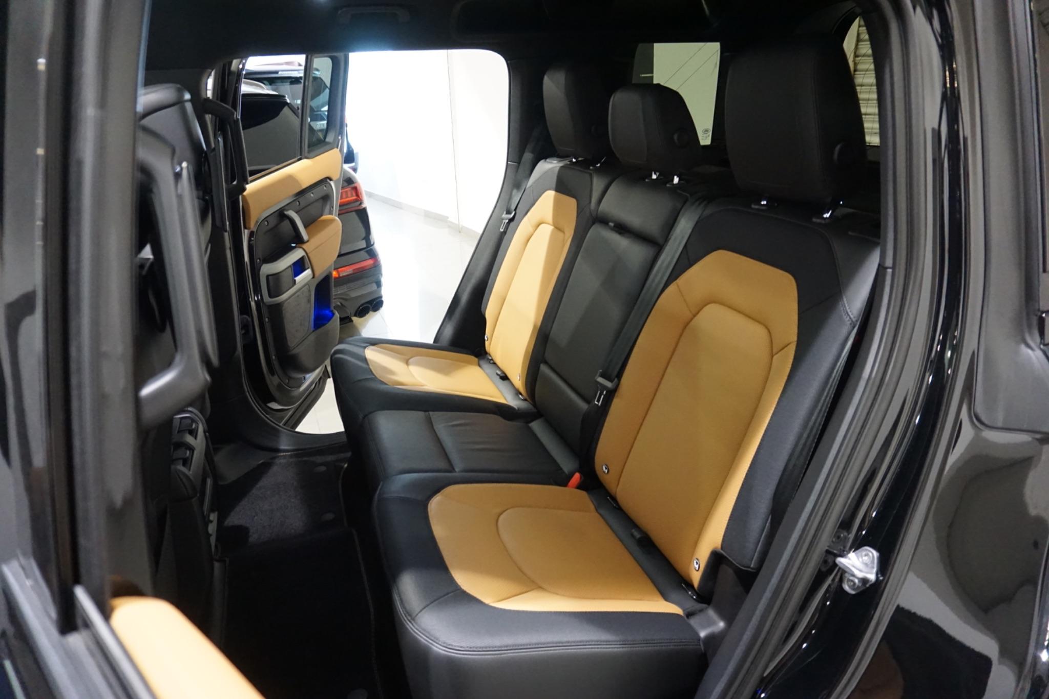 Land Rover Defender 110 3.0 D250 MHEV X-Dynamic HSE Auto 4WD Euro 6 (s/s) 5dr